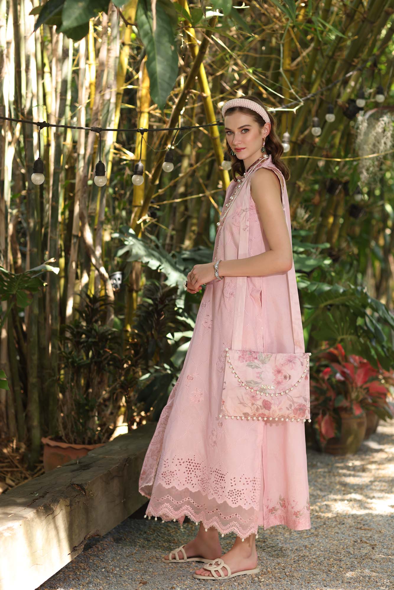 Noor Eid Luxe Printedkari Lawn – D5-A