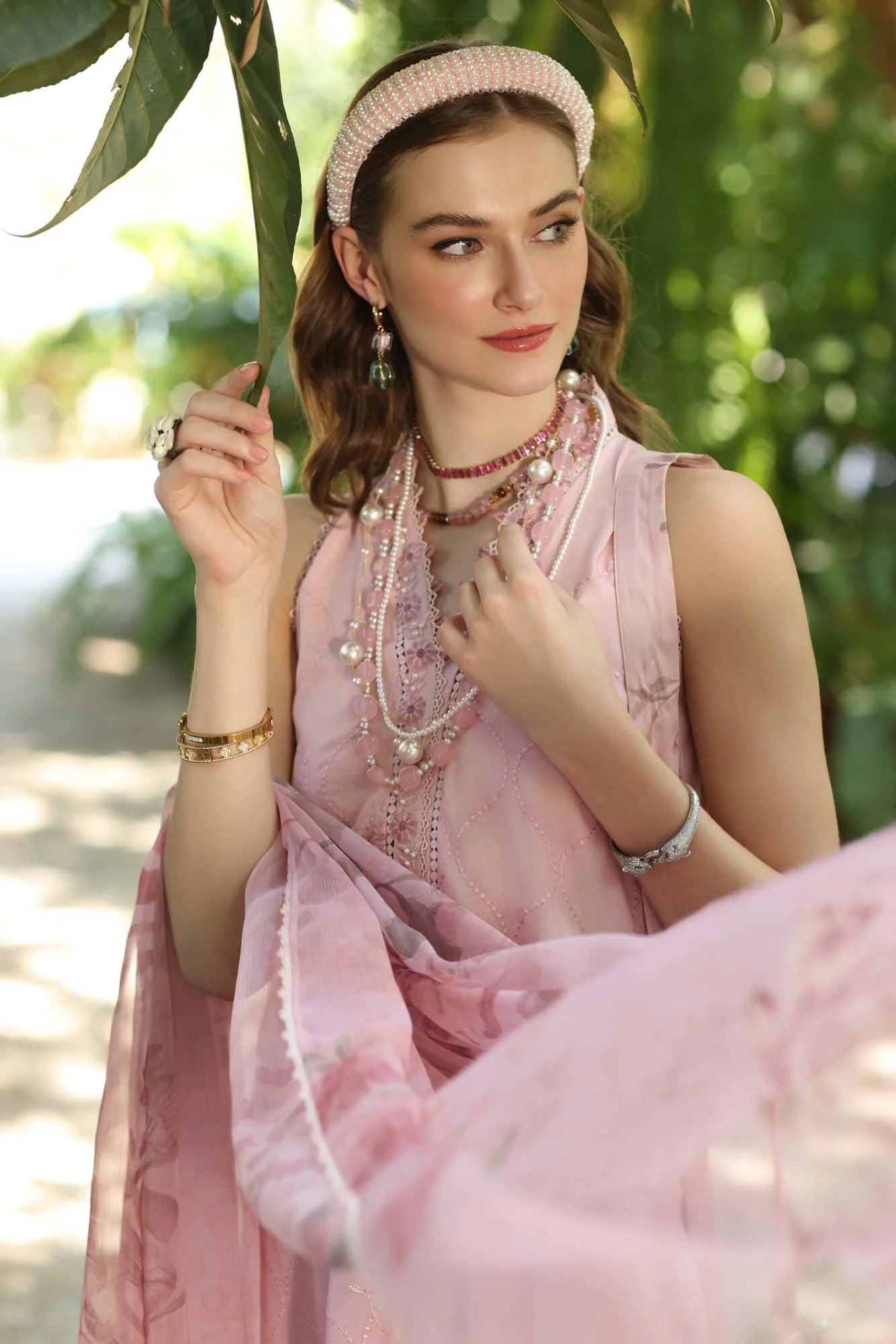 Noor Eid Luxe Printedkari Lawn – D5-A
