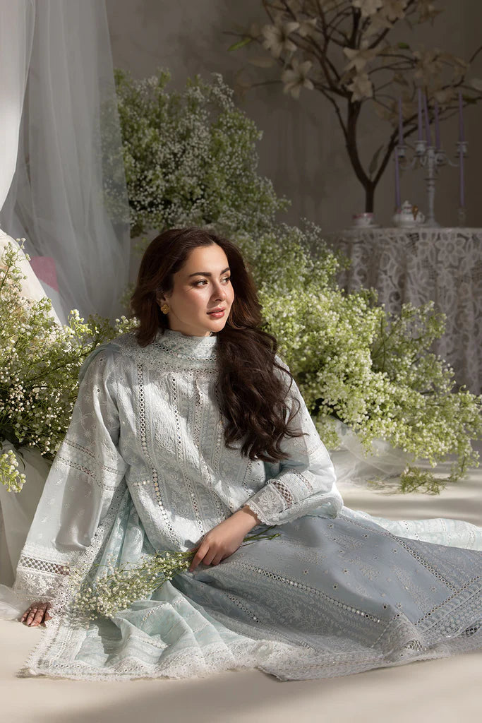 Design 7A Luxury Lawn 2025 Unstitched