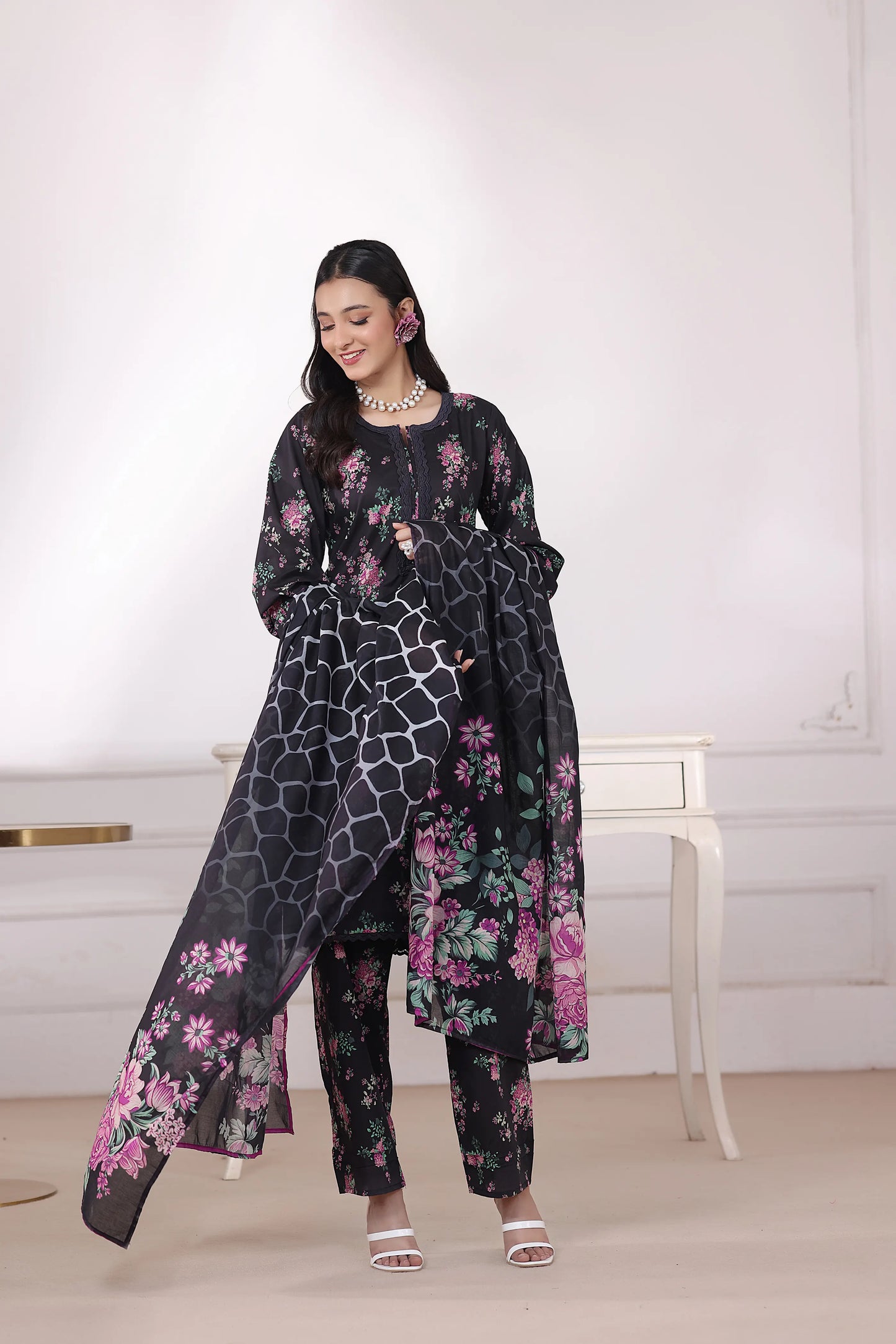 Amber Ethnic | 3Pc Luxury Digital Printed Lawn